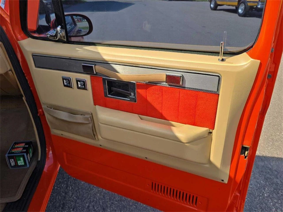 1985 GMC C/K 3rd Gen - Image 11 of 31