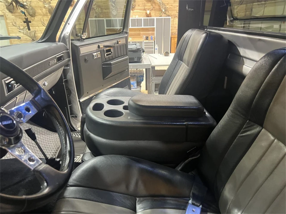 1985 GMC C/K 3rd Gen - Image 10 of 10