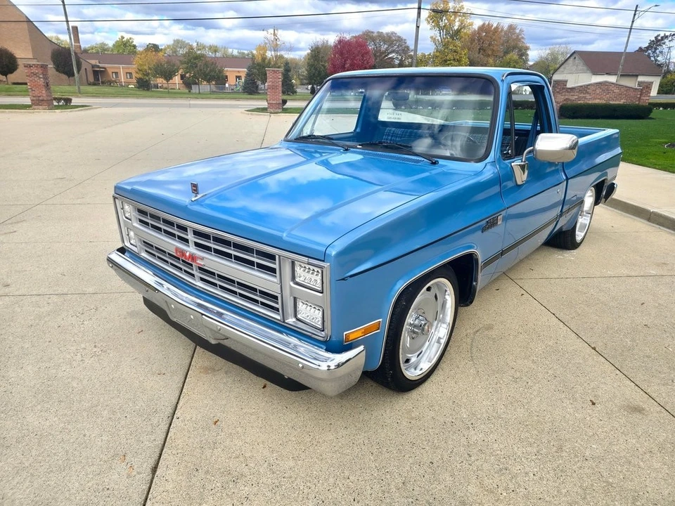 1985 GMC C/K 3rd Gen - Image 9 of 21