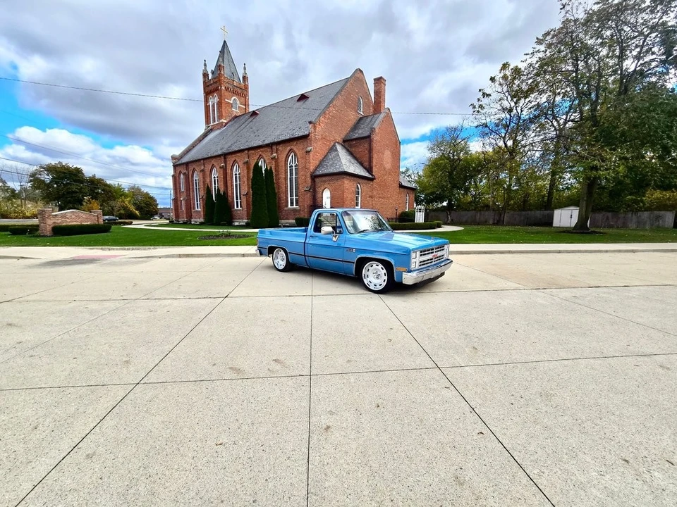 1985 GMC C/K 3rd Gen - Image 2 of 21