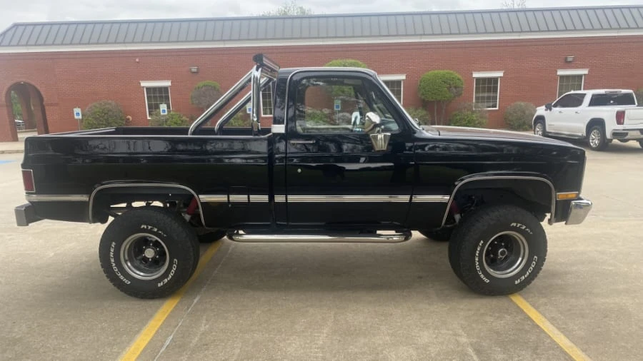1985 GMC C/K 3rd Gen - Image 2 of 20