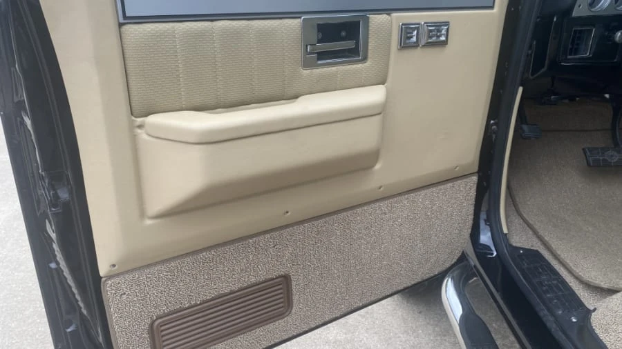 1985 GMC C/K 3rd Gen - Image 3 of 20