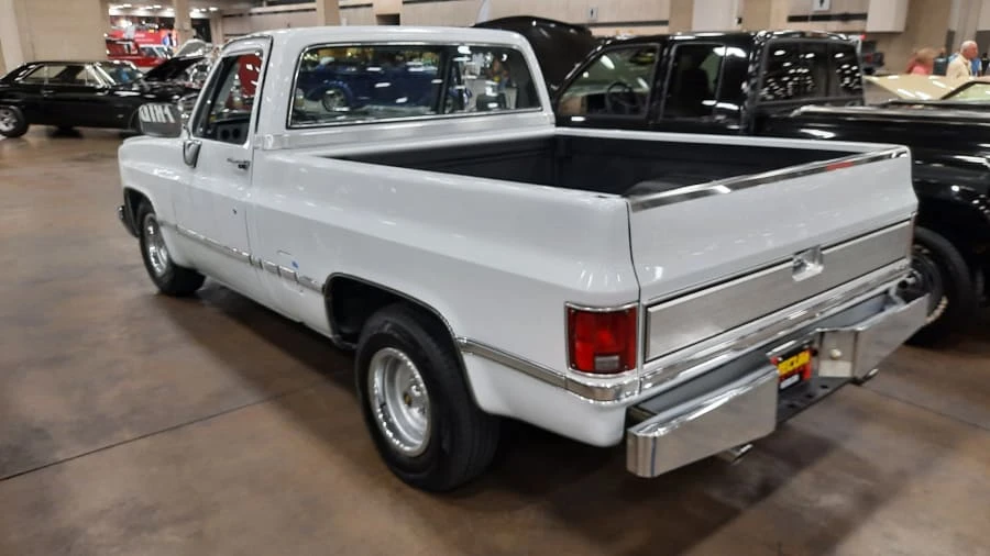 1985 GMC C/K 3rd Gen - Image 2 of 10