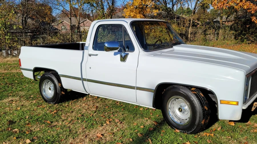 1985 GMC C/K 3rd Gen - Image 2 of 2