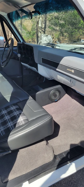 1985 GMC C/K 3rd Gen - Image 4 of 5