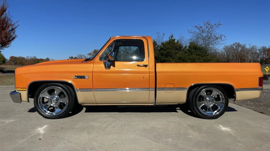 1985 GMC C/K 3rd Gen - Image 2 of 28
