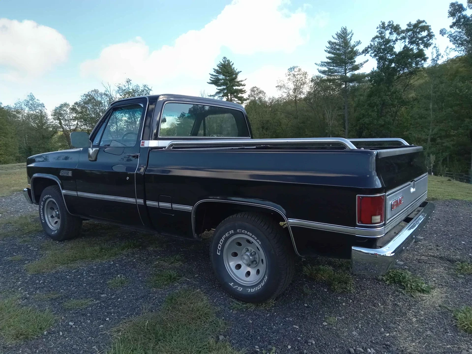 1985 GMC C/K 3rd Gen - Image 9 of 31