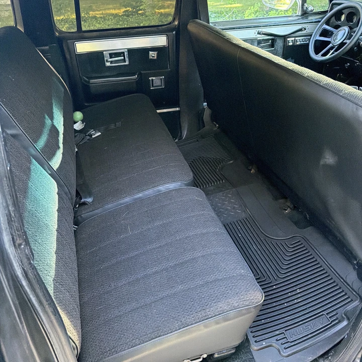 1985 GMC Suburban 7th Gen - Image 6 of 17