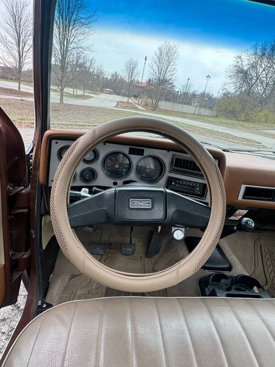 1985 GMC C/K 3rd Gen - Image 11 of 22