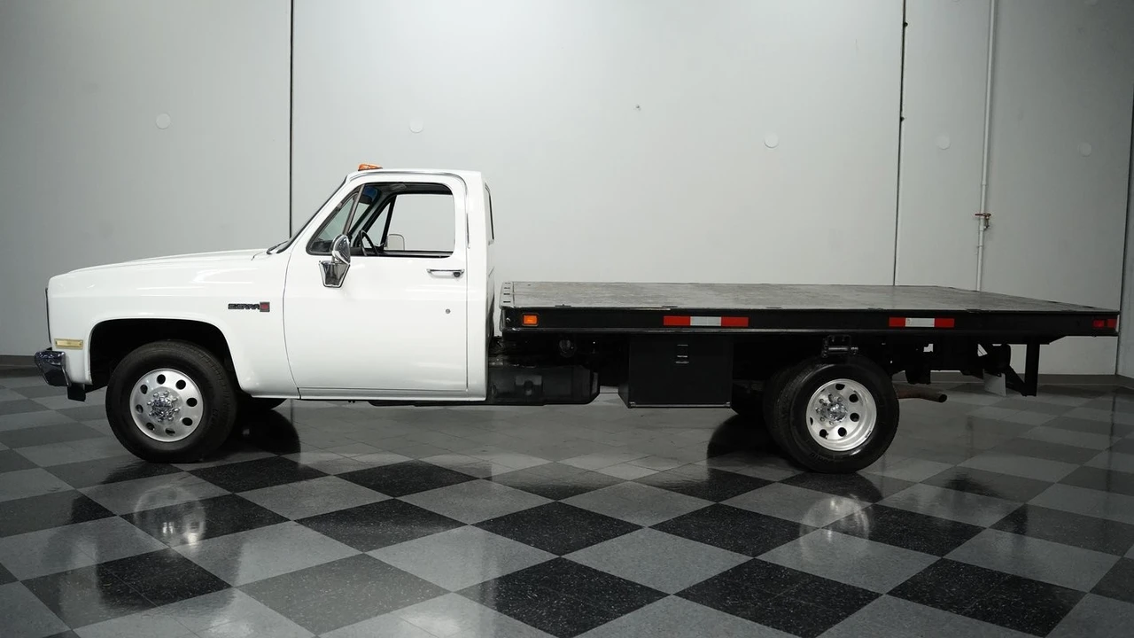 1985 GMC C/K 3rd Gen - Image 2 of 12