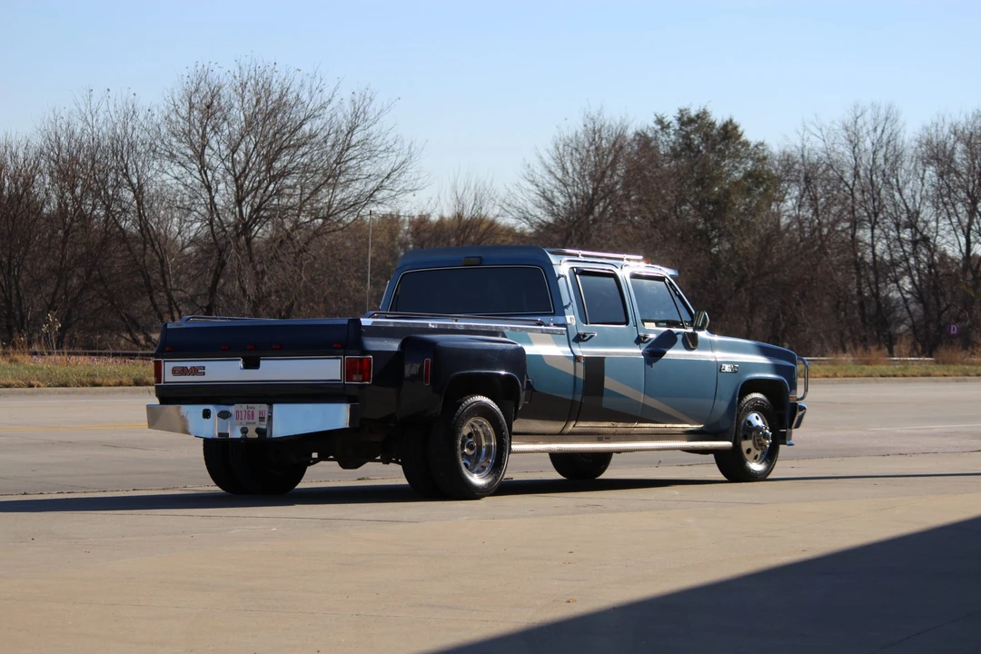 1985 GMC C/K 3rd Gen - Image 9 of 31