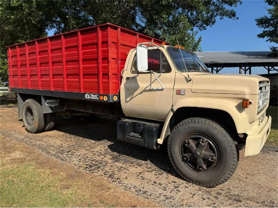 1985 GMC TopKick - Image 10 of 12