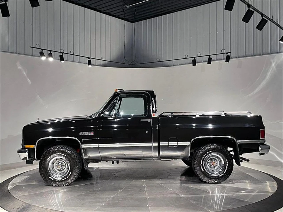 1985 GMC C/K 3rd Gen - Image 11 of 31