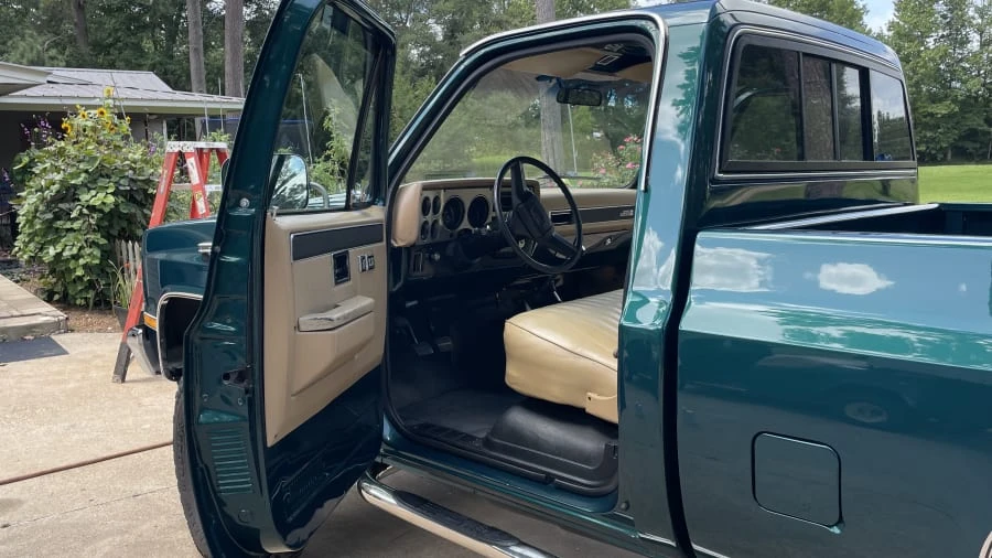 1985 GMC C/K 3rd Gen - Image 3 of 17