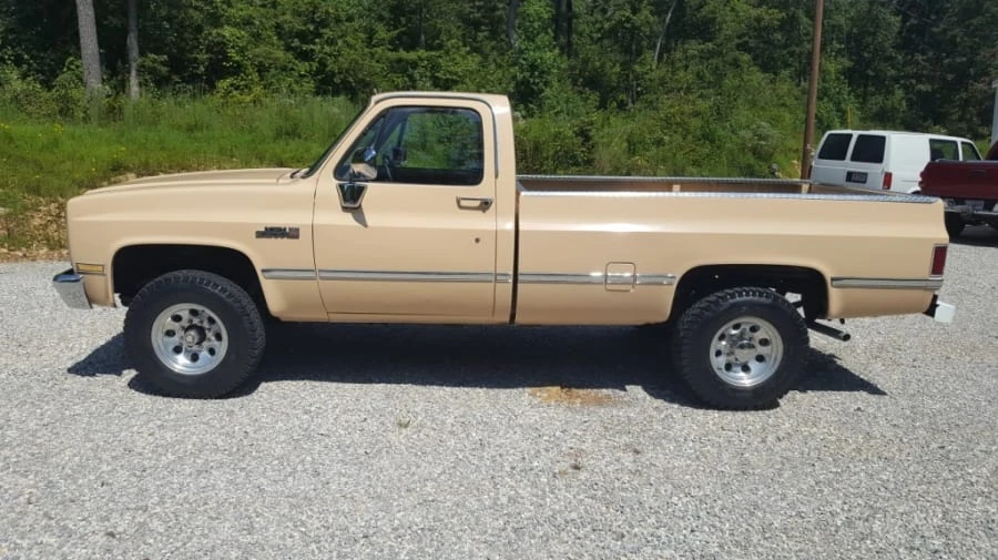 1985 GMC C/K 3rd Gen - Image 2 of 12