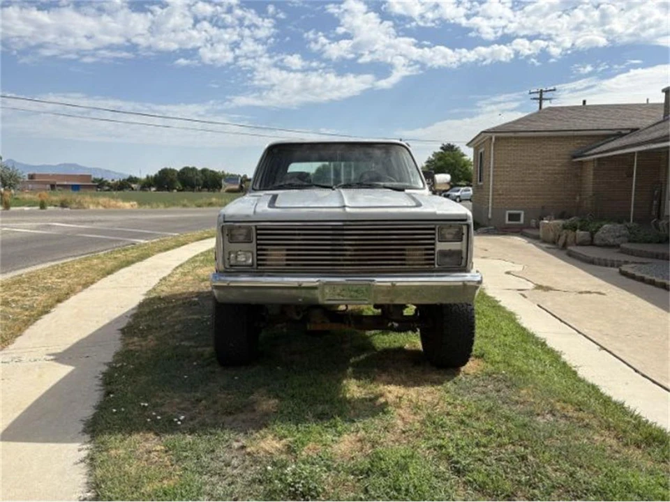1985 GMC Jimmy 2nd Gen - Image 9 of 11