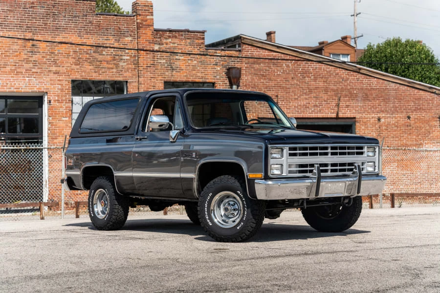 1985 GMC Jimmy 2nd Gen - Image 9 of 16
