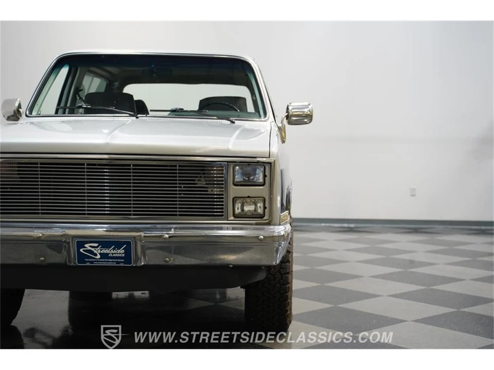 1985 GMC Jimmy 2nd Gen - Image 17 of 31