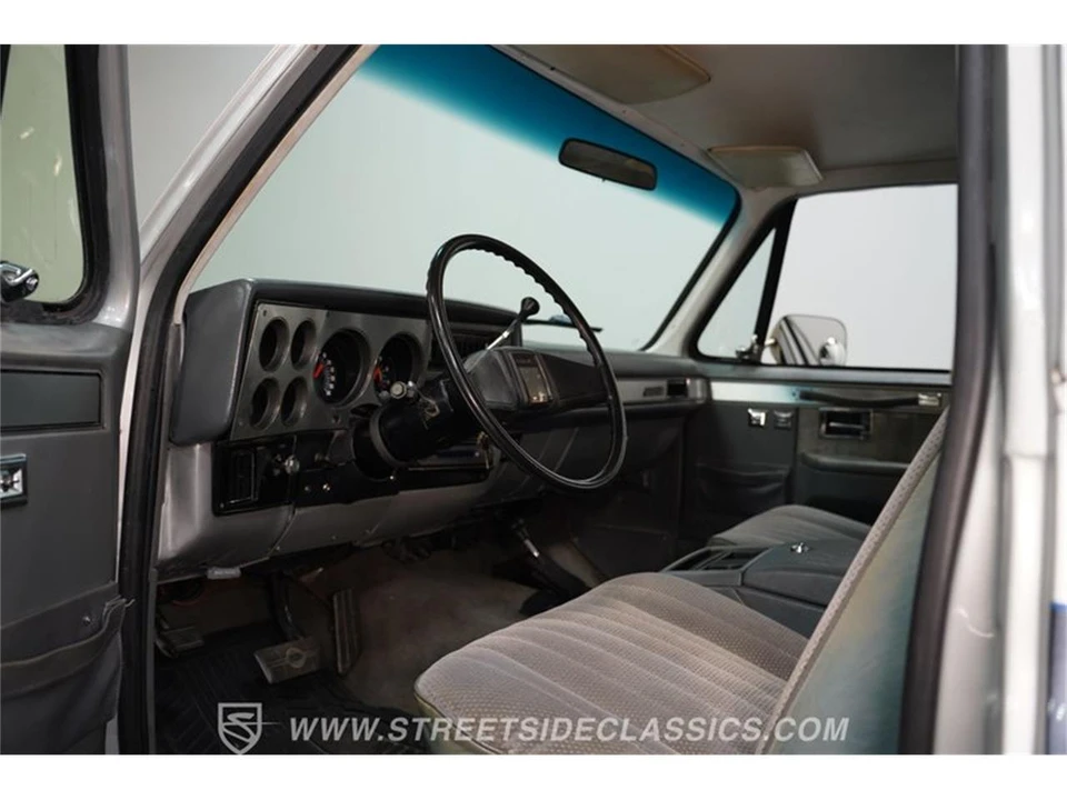 1985 GMC Jimmy 2nd Gen - Image 2 of 31