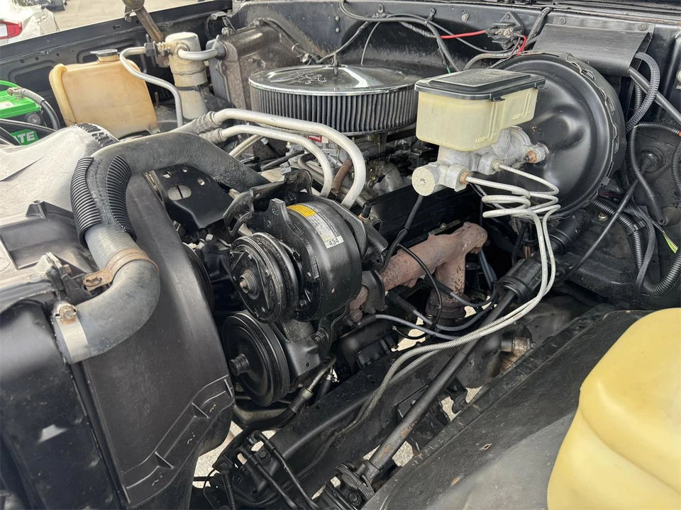 1985 GMC Jimmy 2nd Gen - Image 22 of 31