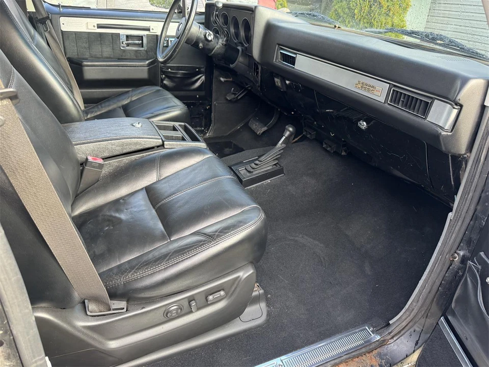 1985 GMC Jimmy 2nd Gen - Image 16 of 31