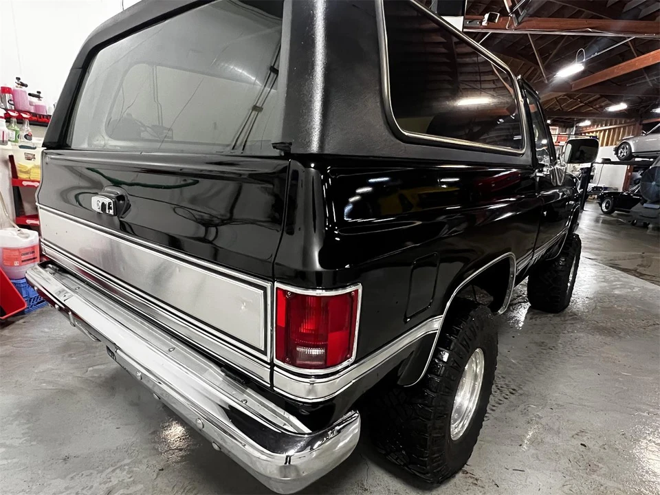 1985 GMC Jimmy 2nd Gen - Image 8 of 31