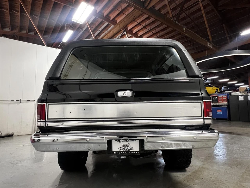 1985 GMC Jimmy 2nd Gen - Image 9 of 31