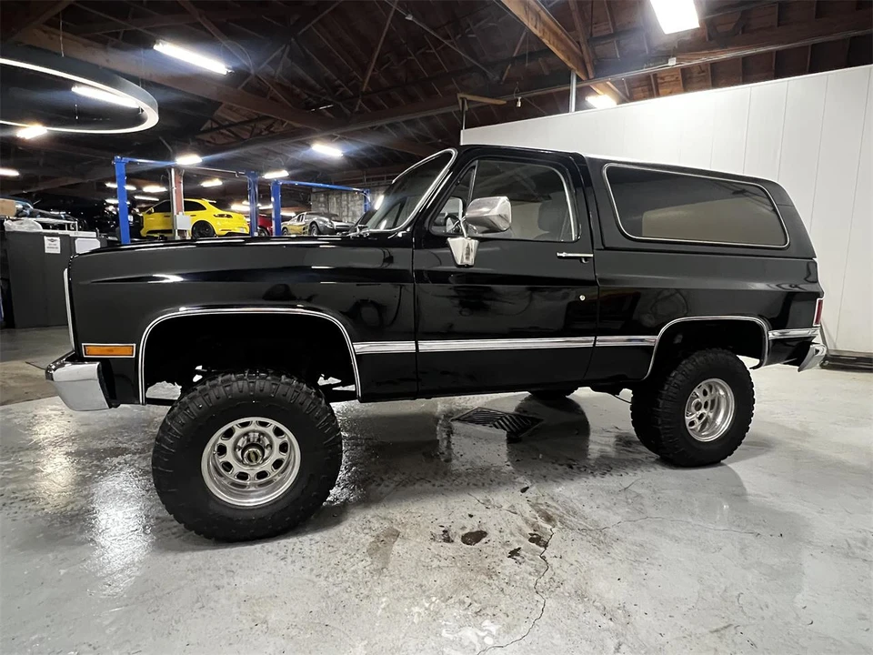 1985 GMC Jimmy 2nd Gen - Image 4 of 31