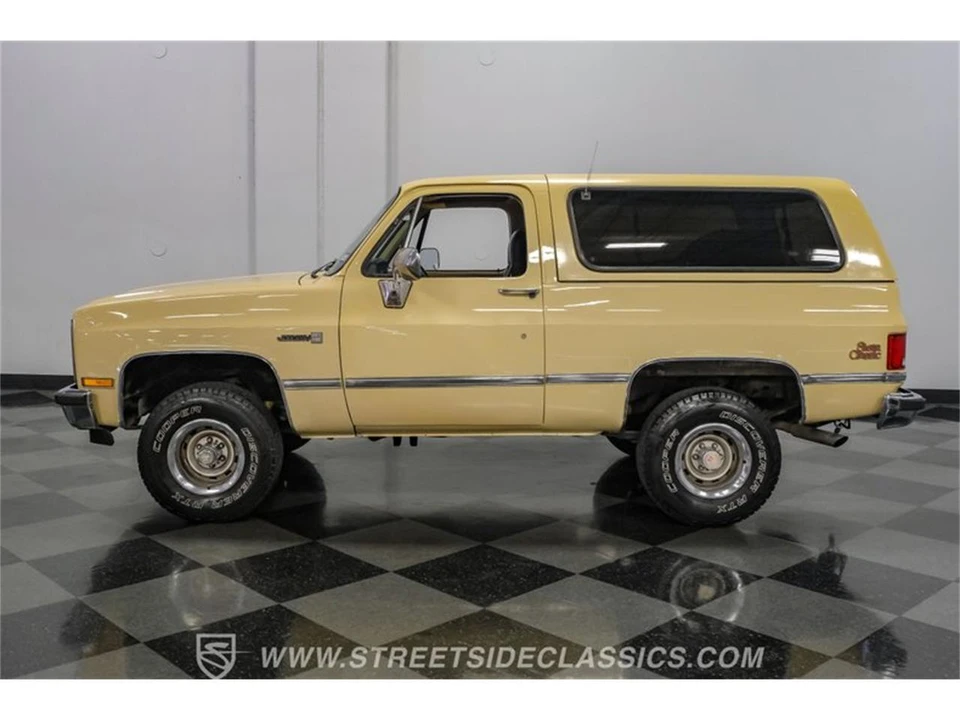 1985 GMC Jimmy 2nd Gen - Image 2 of 31