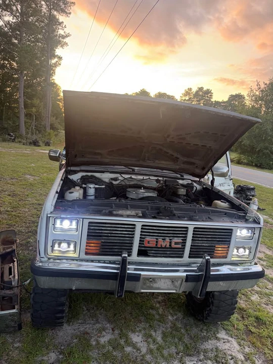 1985 GMC Jimmy 2nd Gen - Image 3 of 4
