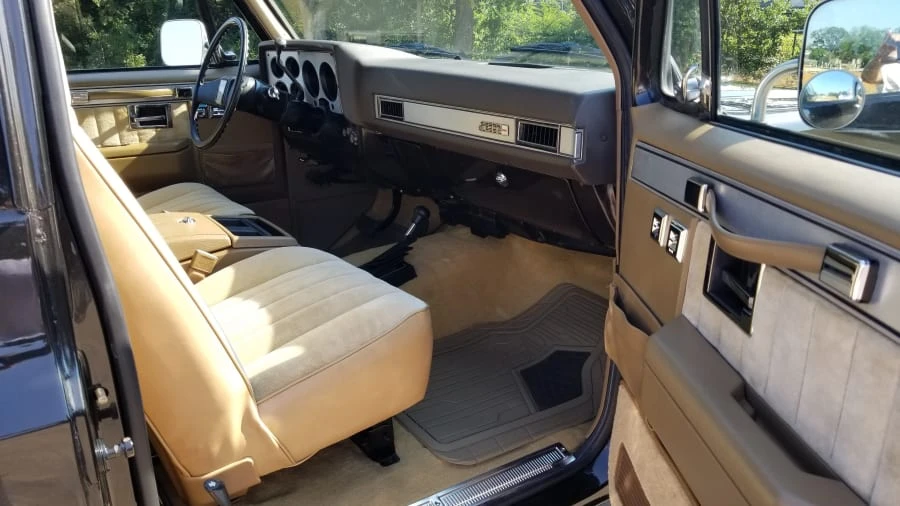 1985 GMC Jimmy 2nd Gen - Image 5 of 12