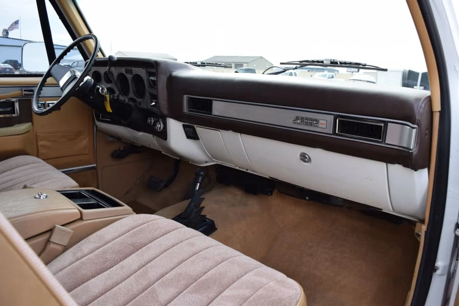1985 GMC Jimmy 2nd Gen - Image 17 of 25