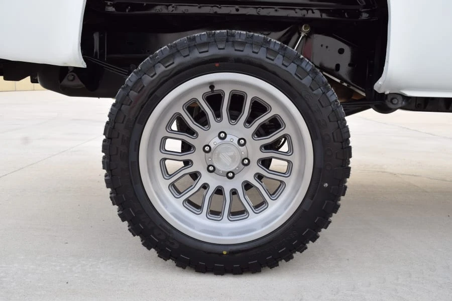 1985 GMC Jimmy 2nd Gen - Image 11 of 25