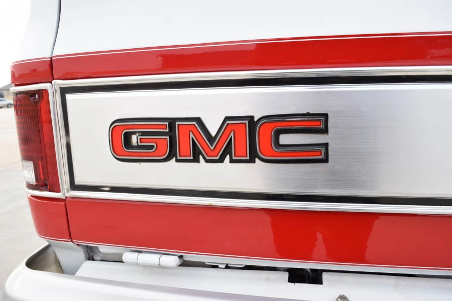 1985 GMC Jimmy 2nd Gen - Image 5 of 25