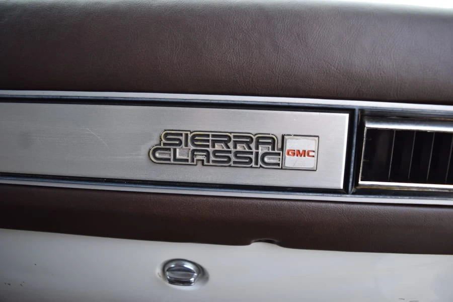 1985 GMC Jimmy 2nd Gen - Image 21 of 25