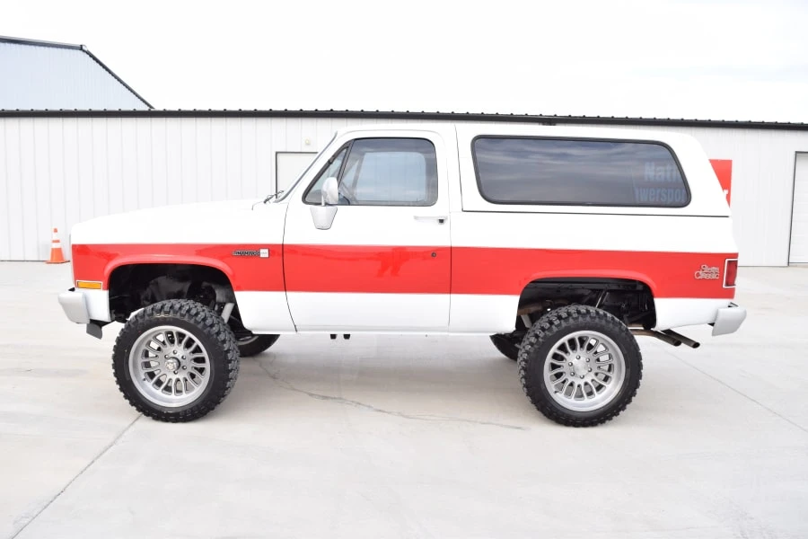 1985 GMC Jimmy 2nd Gen - Image 2 of 25