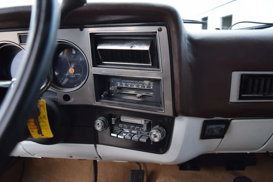 1985 GMC Jimmy 2nd Gen - Image 18 of 25
