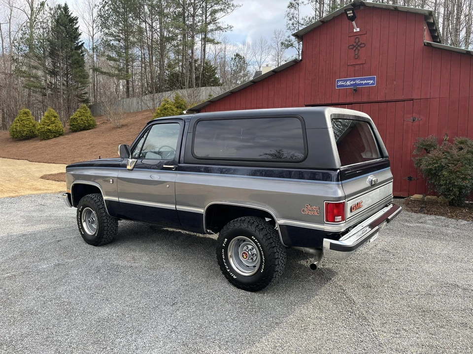 1985 GMC Jimmy 2nd Gen - Image 15 of 31