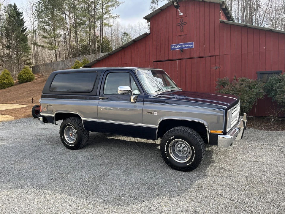 1985 GMC Jimmy 2nd Gen - Image 4 of 31