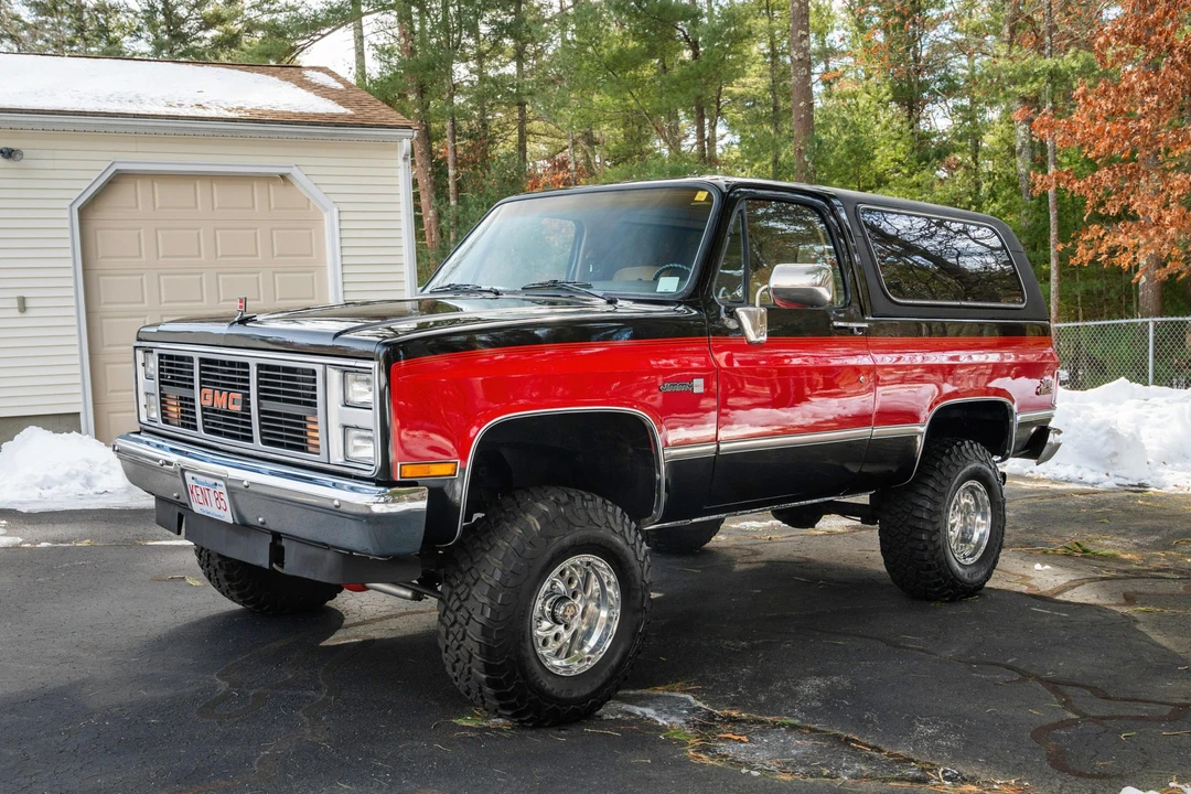 1985 GMC Jimmy 2nd Gen - Image 2 of 31