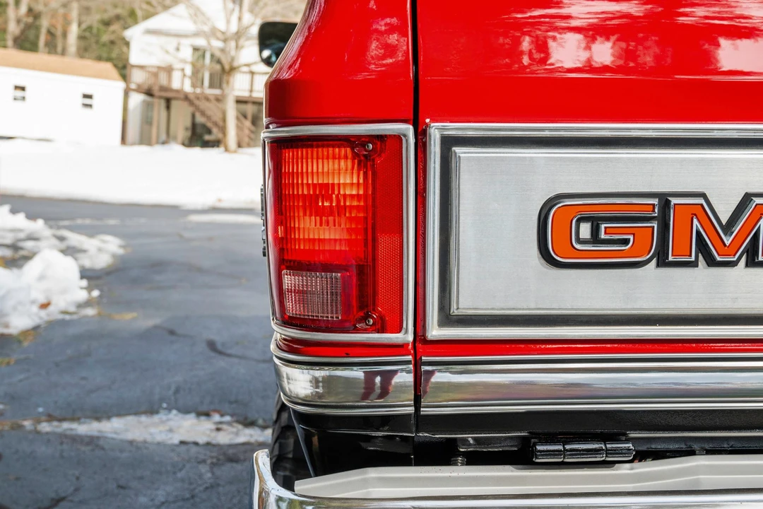 1985 GMC Jimmy 2nd Gen - Image 28 of 31