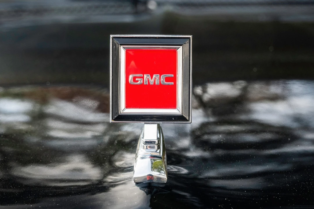 1985 GMC Jimmy 2nd Gen - Image 13 of 31