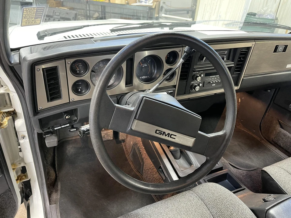 1985 GMC S-15 Jimmy 1st Gen - Image 25 of 31