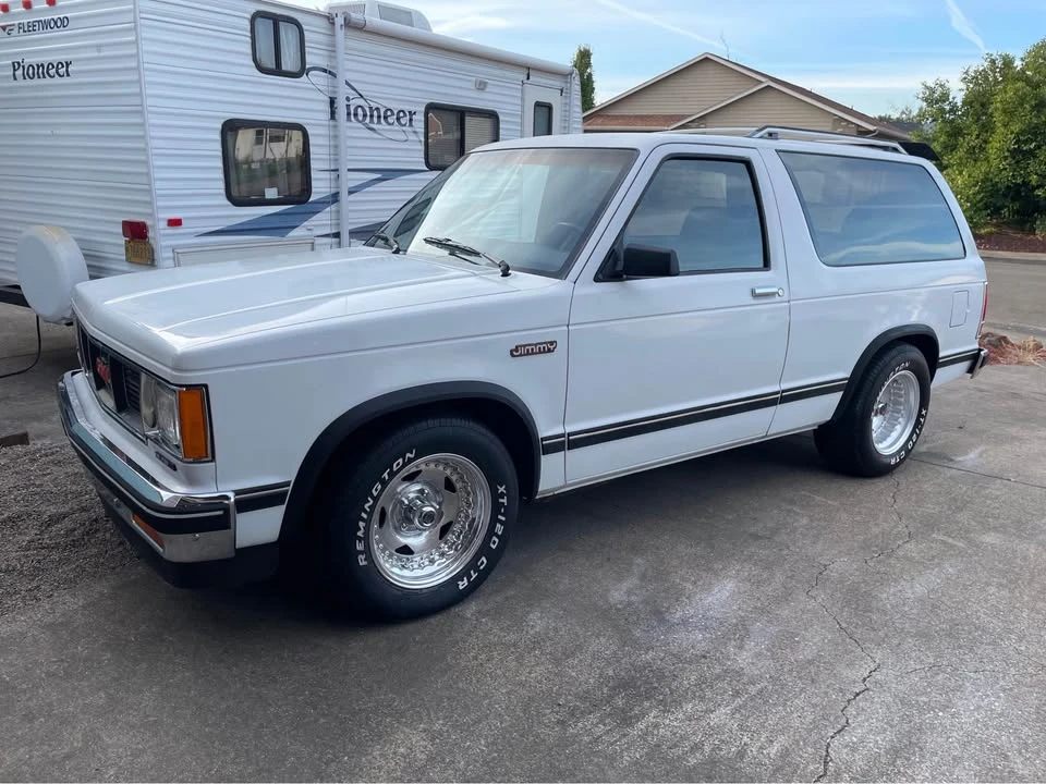 1985 GMC Jimmy 2nd Gen - Image 2 of 6