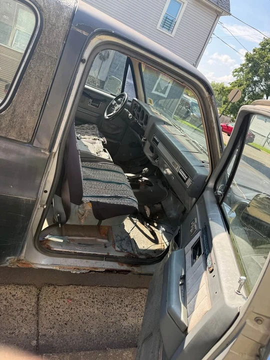 1985 GMC Jimmy 2nd Gen - Image 4 of 5