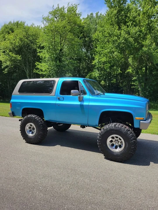 1985 GMC Jimmy 2nd Gen - Image 2 of 18