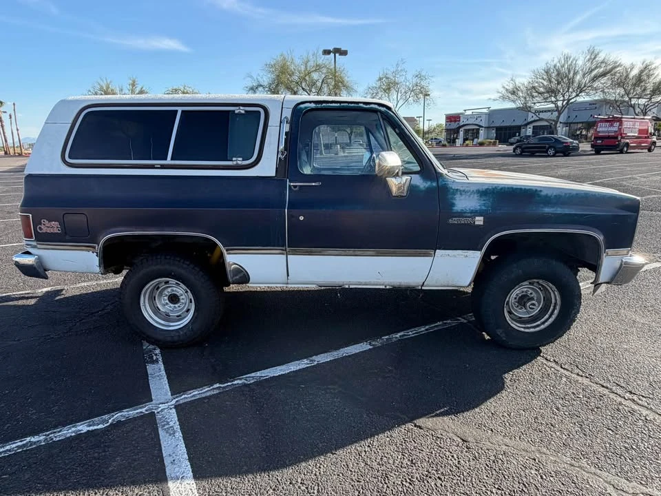 1985 GMC Jimmy 2nd Gen - Image 3 of 10