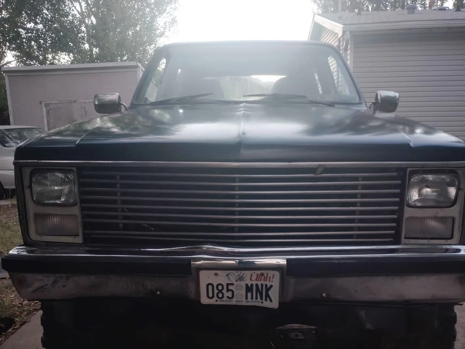 1985 GMC Jimmy 2nd Gen - Image 2 of 15