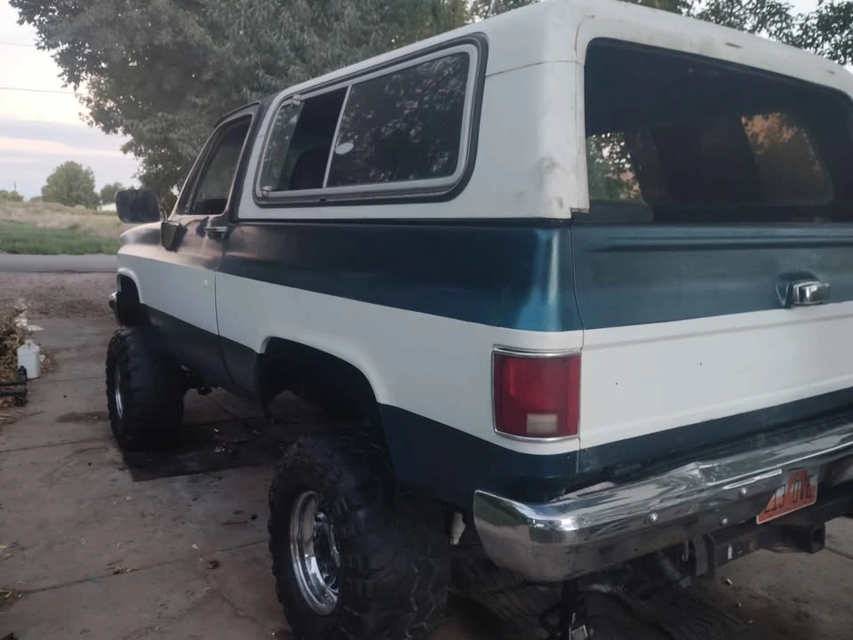 1985 GMC Jimmy 2nd Gen - Image 5 of 15
