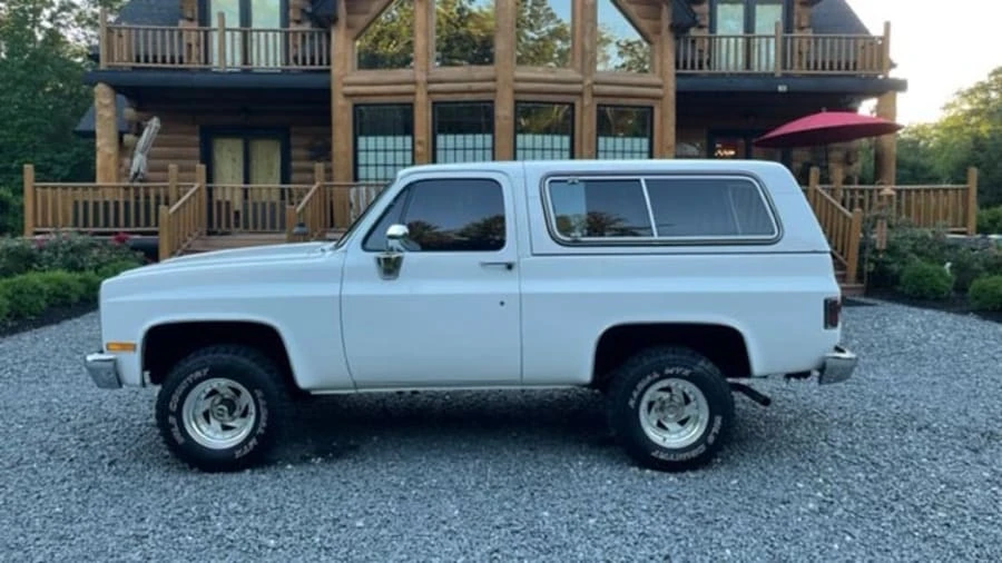 1985 GMC Jimmy 2nd Gen - Image 2 of 8